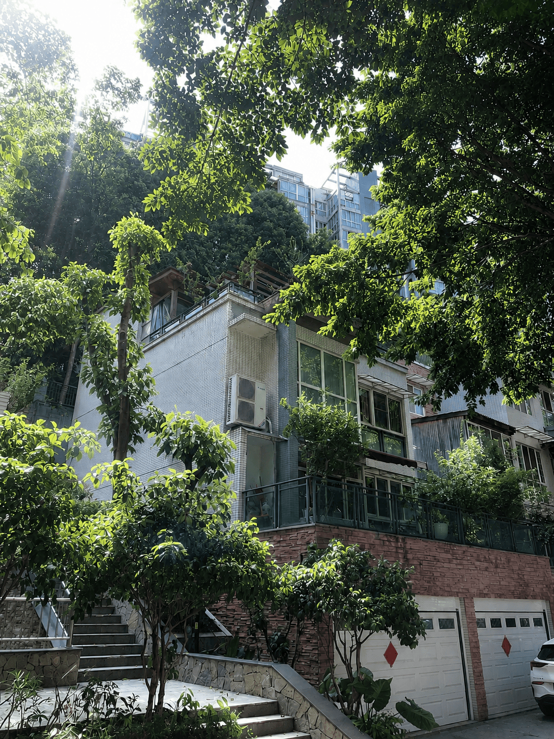 平顶山岛居岁月从容升级：小小岛老别墅加装蒂升悦行款电梯